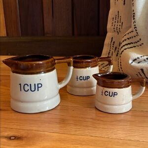 Vintage Brown and Cream Measuring Cups Set